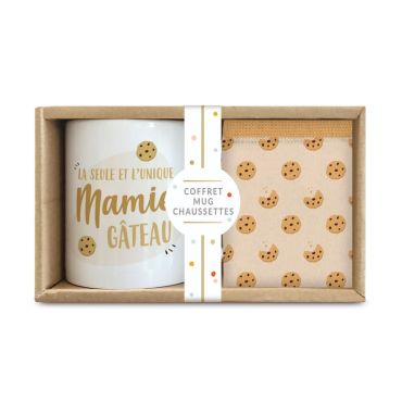 Un coffret composé d'un mug et d'une paire de chaussettes pour votre grand-mère | jourdefete.com Un coffret composé d'un mug et d'une paire de chaussettes pour votre grand-mère | jourdefete.com