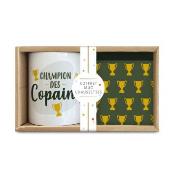 Un coffret composé d'un mug et d'une paire de chaussettes pour votre copain | jourdefete.com